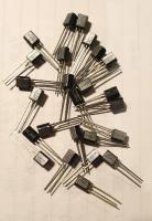 25 transistors BC640 PHILIPS - PNP 80V 0.5A - Boitier TO-92