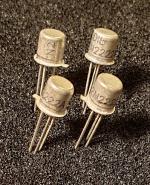 Lot de 4 transistors 2N2222A - boitier TO-18 metal